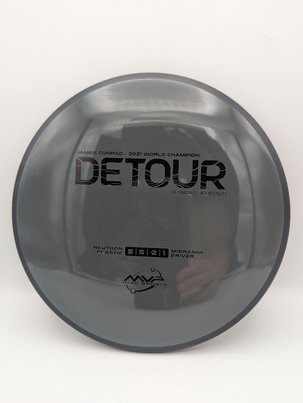 Detour (Neutron Plastic) 5/5/-2/1