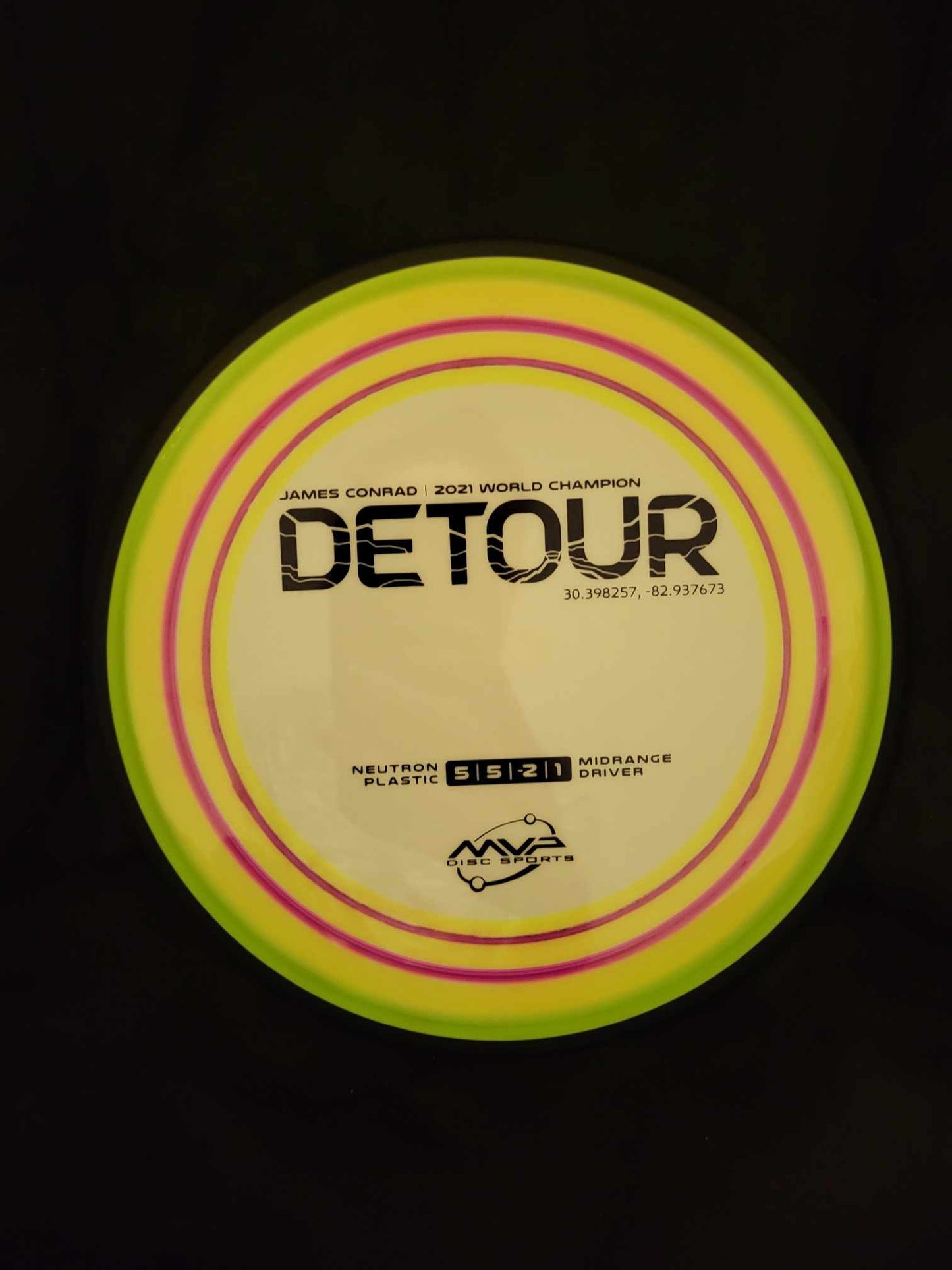 Detour (Neutron Plastic) 5/5/-2/1