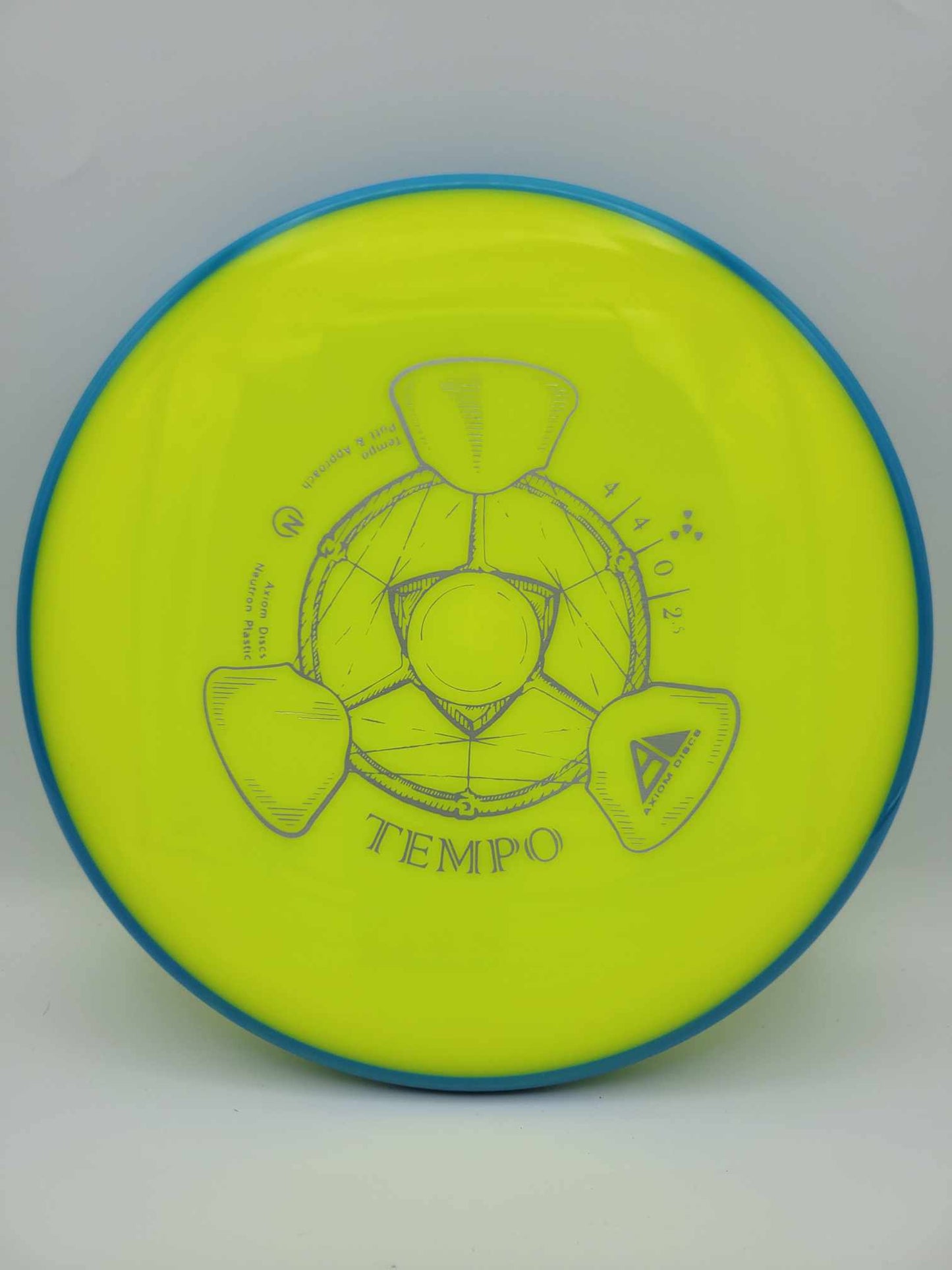 Tempo (Neutron Plastic) 4/4/0/2.5